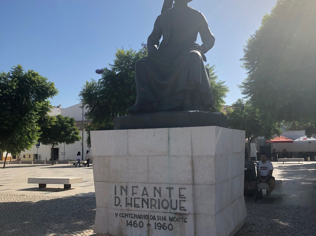 Statue of Infante Dom Henrique-拉各斯必去景点