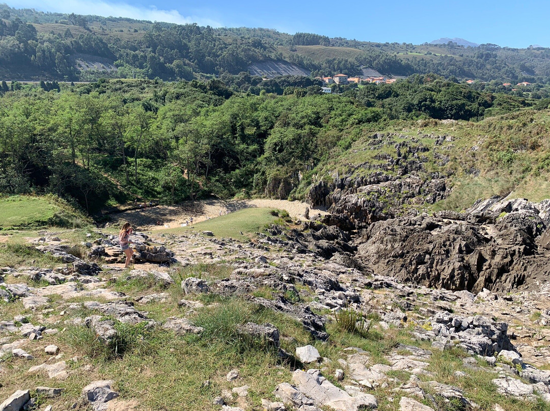Playa de Cubijeru-Buelna必去景点