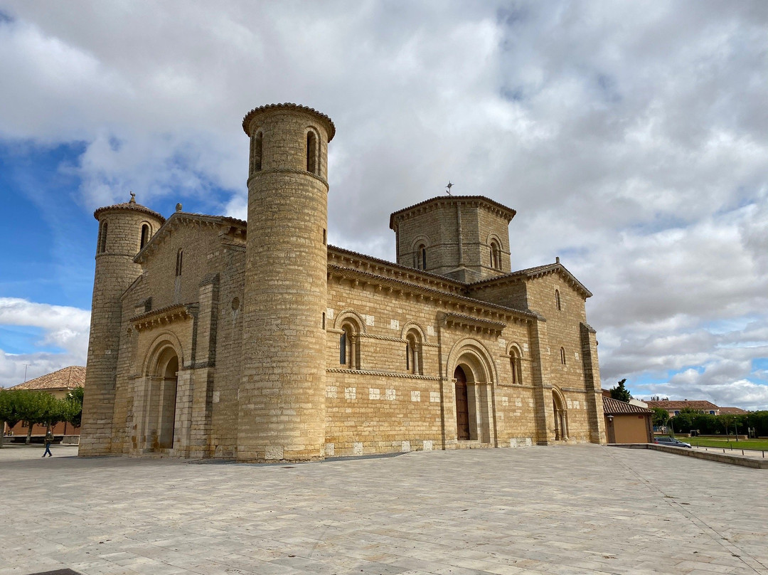 Iglesia Parroquial De San Martín De Tours景点图片