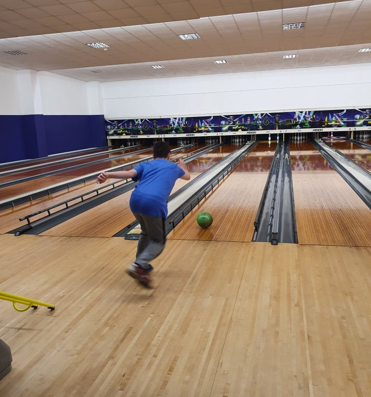 Riverside Bowling景点图片
