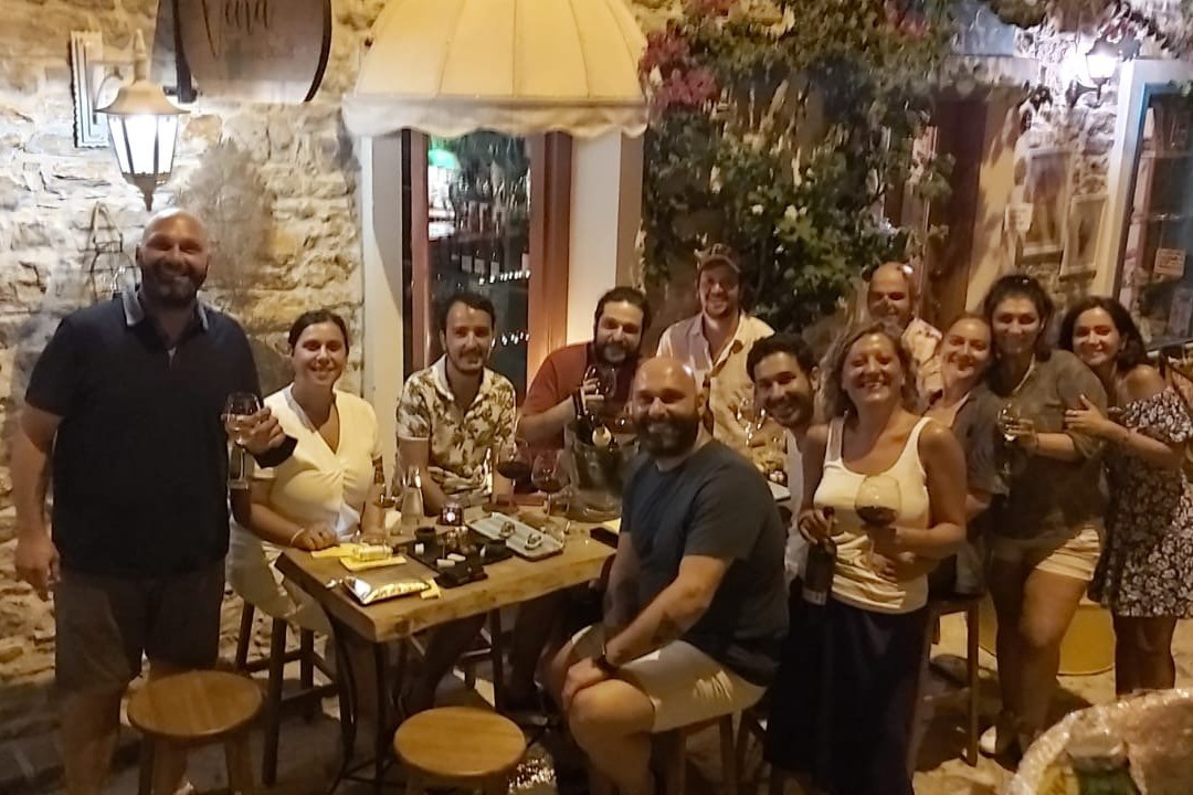 Vena Local Pub景点图片