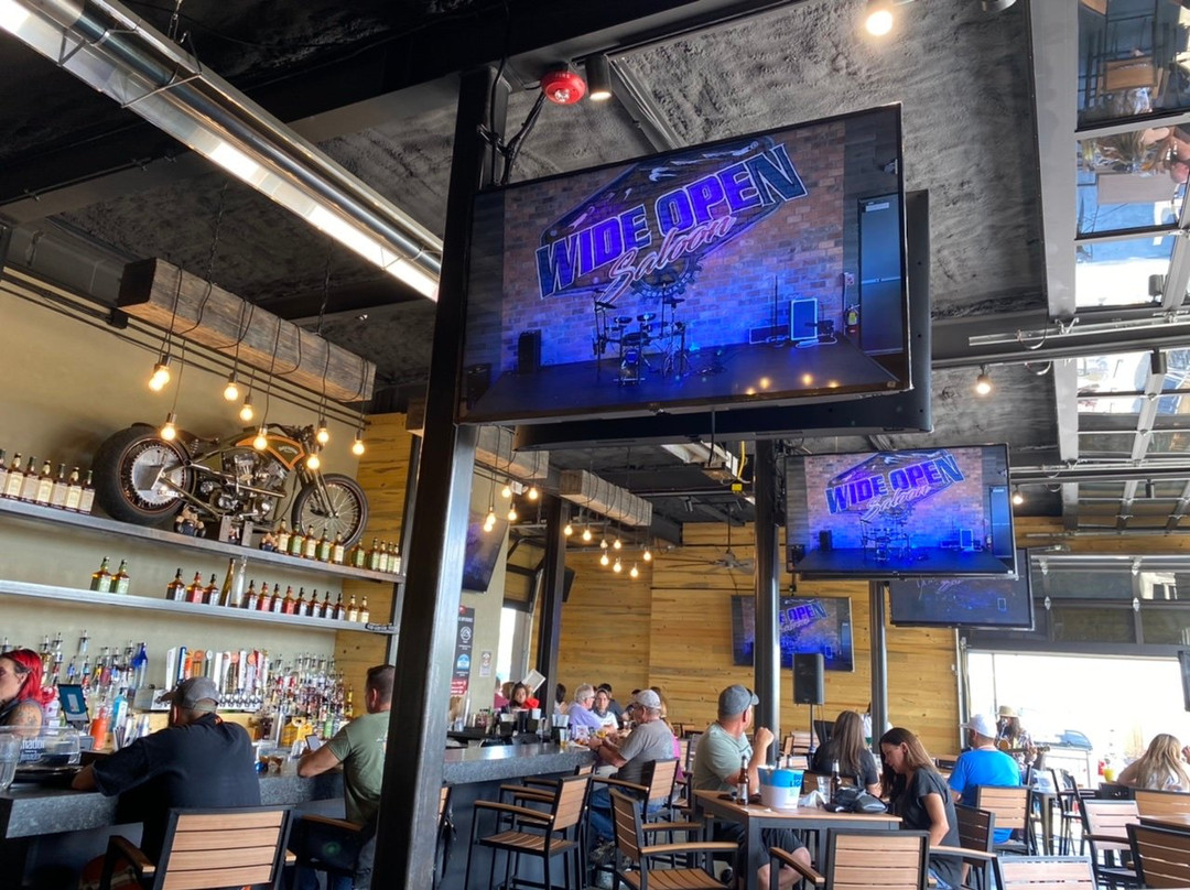 Louviers餐馆和美食-Wide Open Saloon