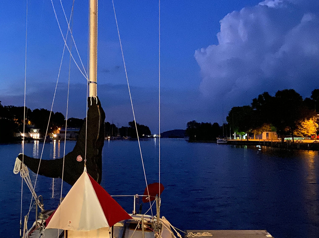 Picton Harbour Inn主图