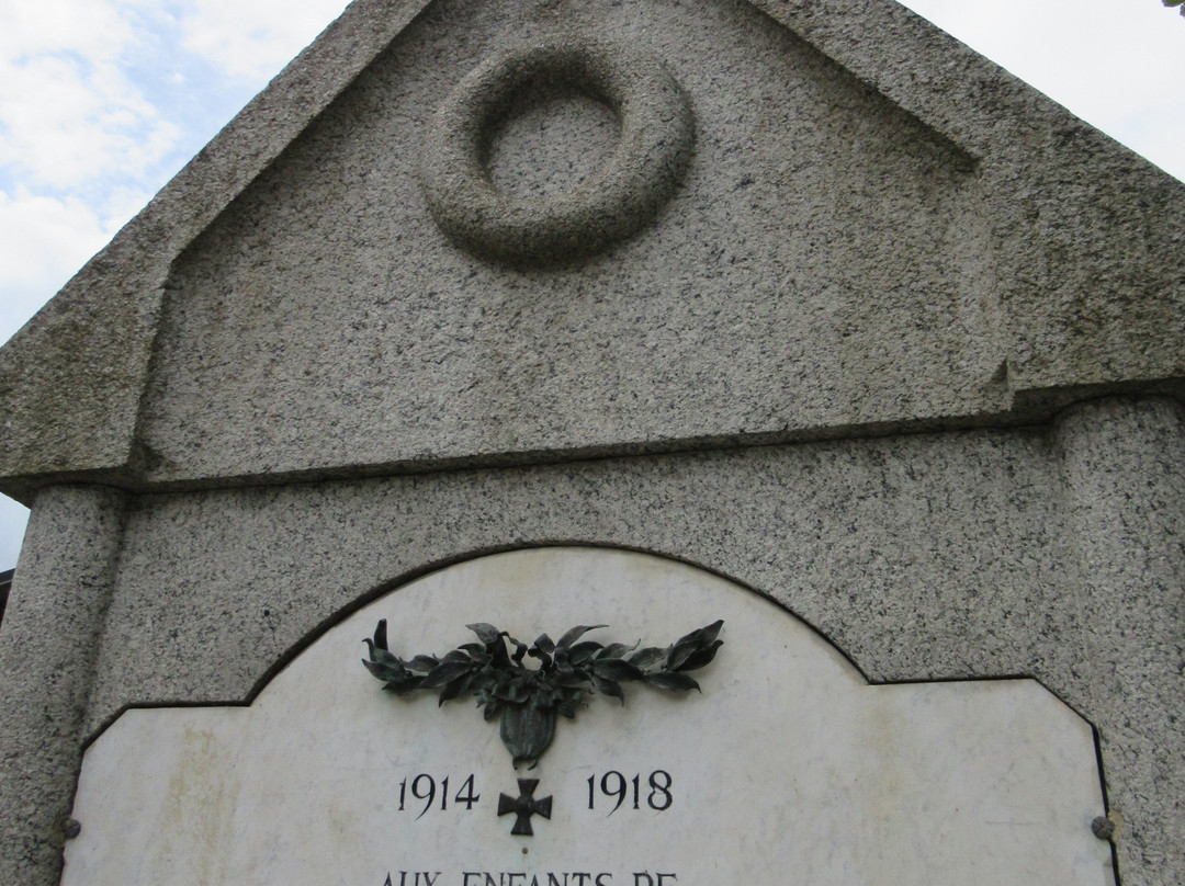 Monument communal-Praz Sur Arly必去景点