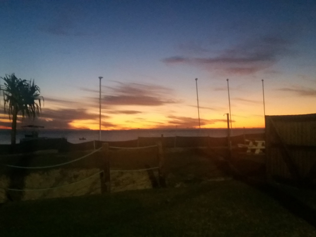 汤加鲁马岛度假酒店主图