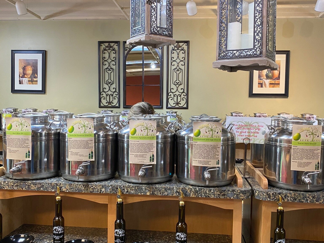 Alpine Olive Tree-海伦必去景点