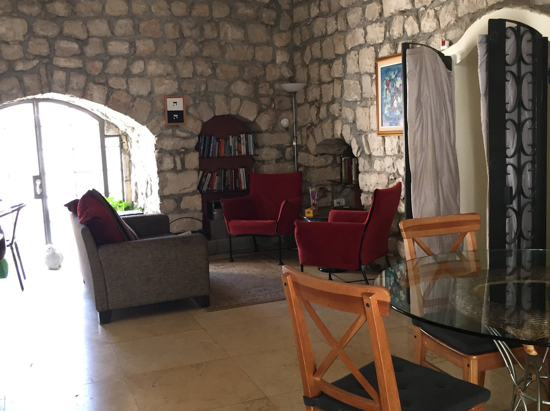 Artists Colony Inn主图