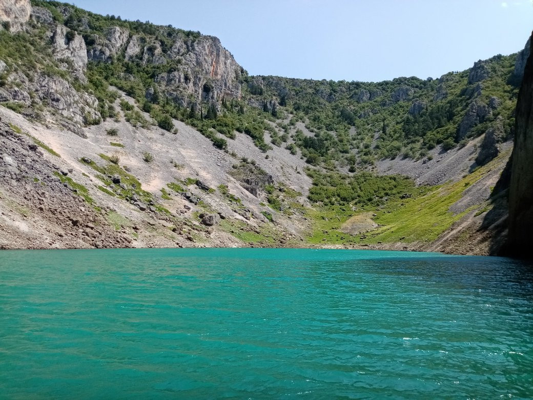 Imotski - Modro i Crveno Jezero - Central Dalmatia Croatia - Bike Tracks景点图片