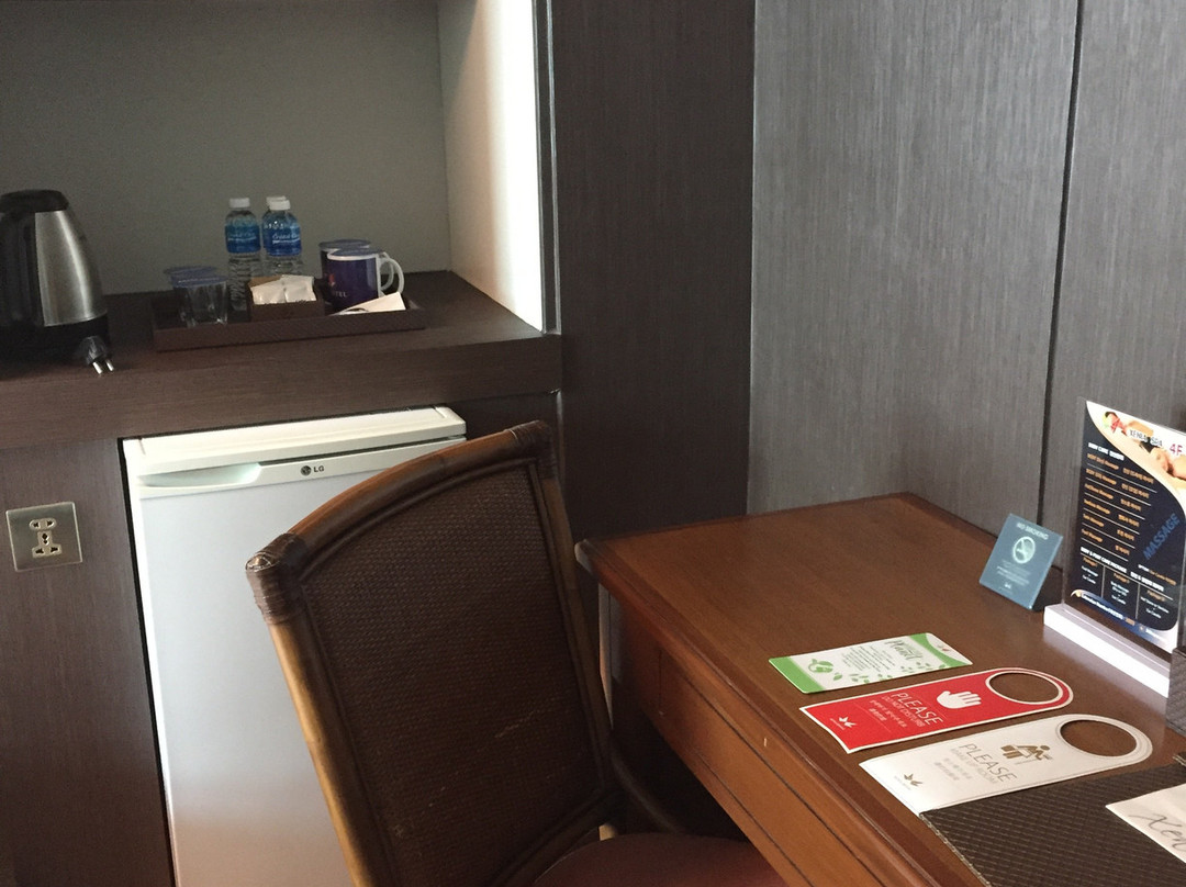 Xenia Hotel Clark主图