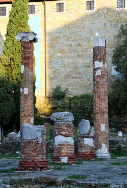 Basilica Forense景点图片