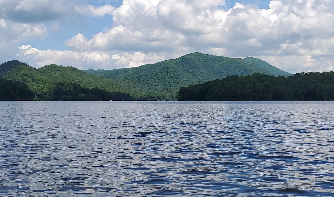 Watauga Lake景点图片