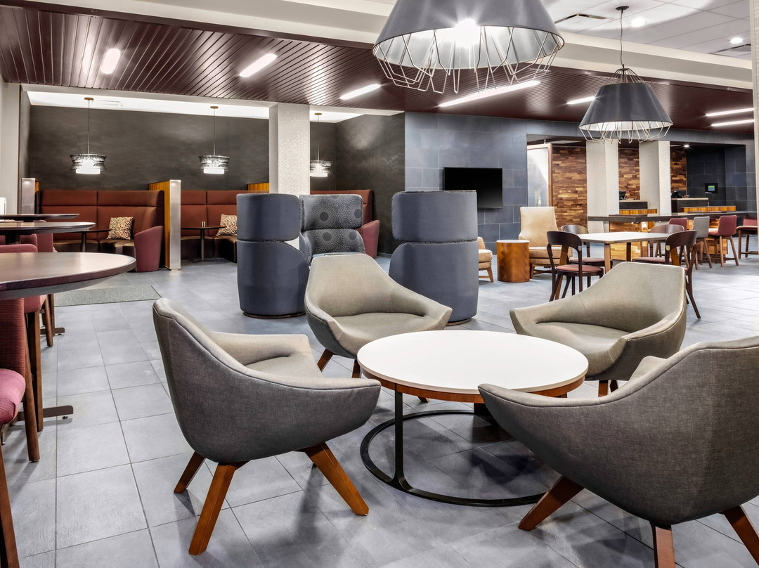 Courtyard by Marriott East Lansing Okemos主图
