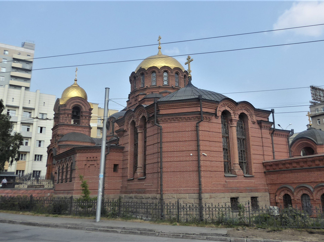 Alexandre Nevsky Cathedral (Sobor Alexandra Nevskogo)景点图片