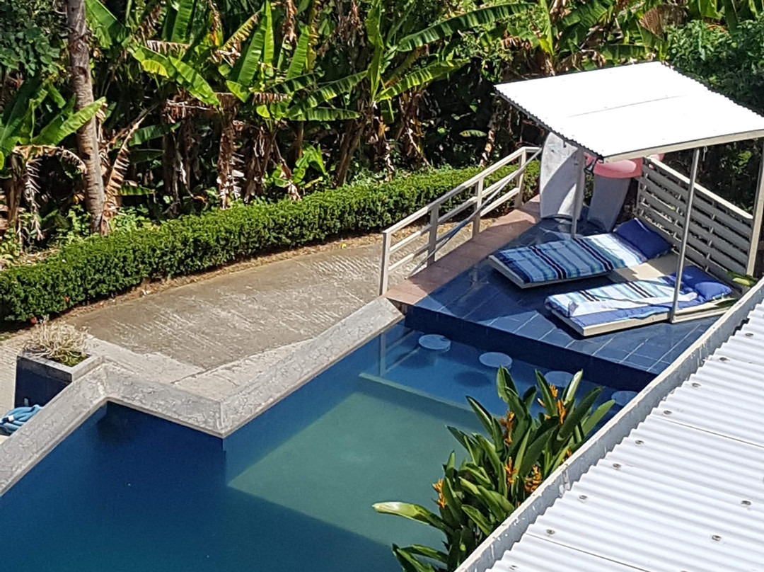 Alon Surf Stay主图