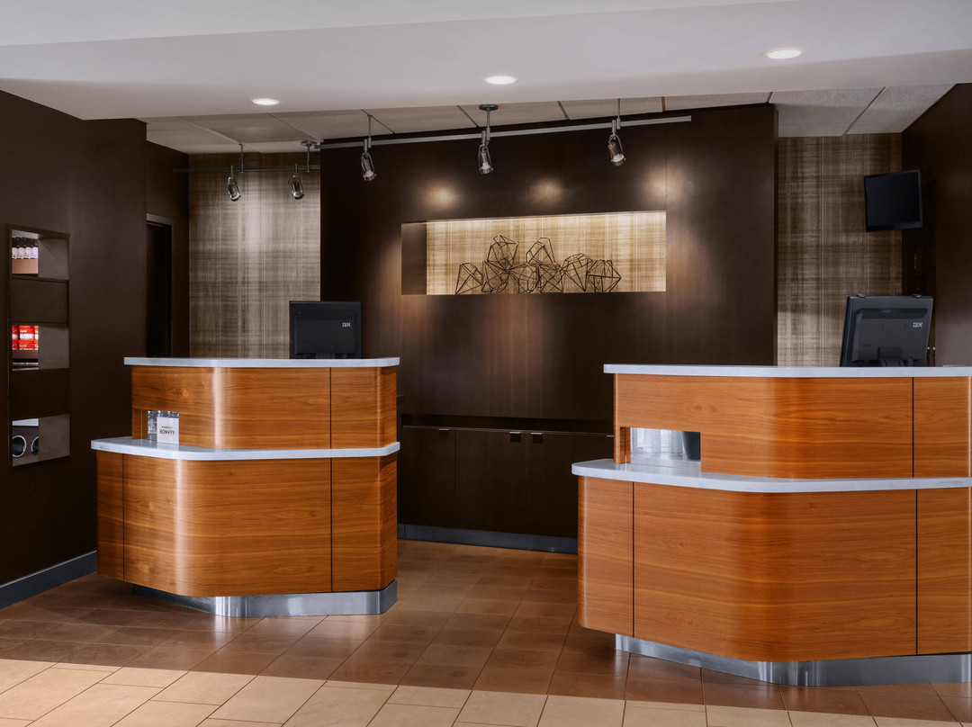 菲什基尔万豪万怡酒店主图