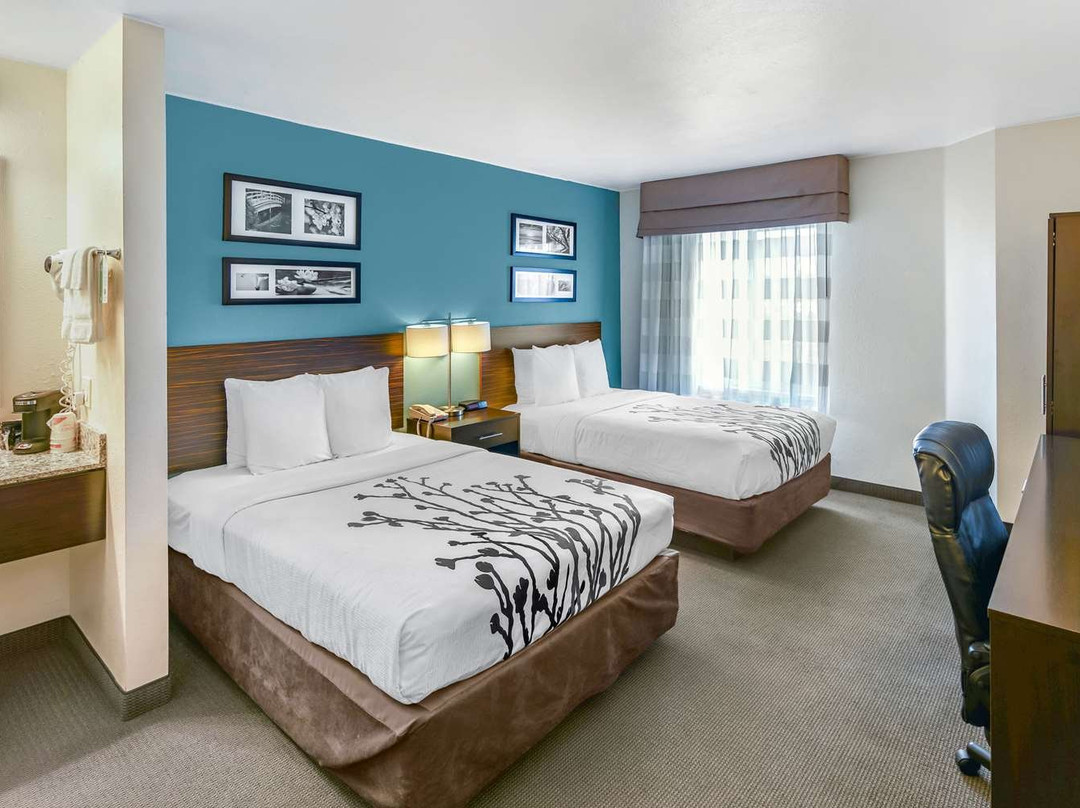 Sleep Inn Near Washington State Line主图