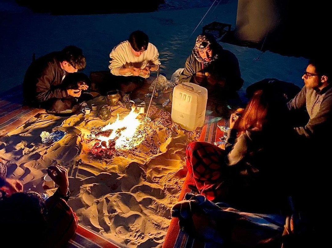 White Desert Overnight Tours-Bawiti必去景点