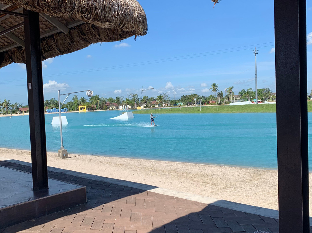 CWC (Camsur Watersports Complex)主图