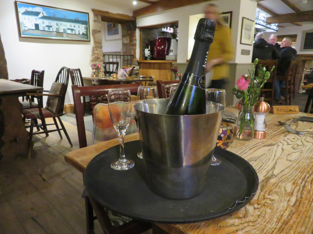 头巾纹章酒店主图