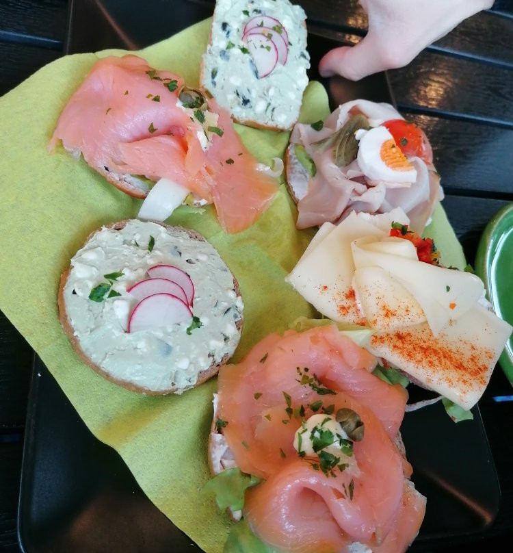 Cafe - Mitt'n Drin