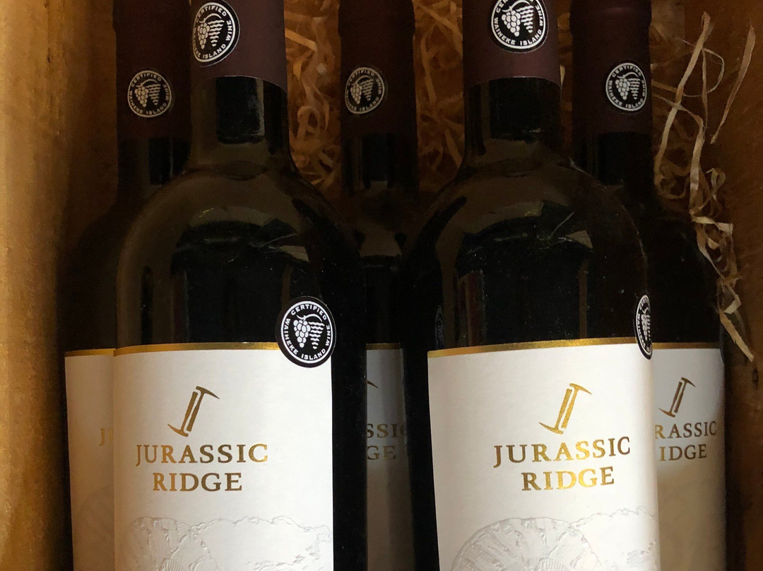 Jurassic Ridge Vineyard景点图片