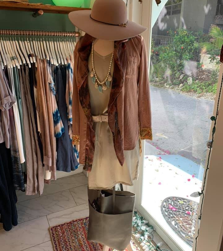 Sea Aire Boutique景点图片