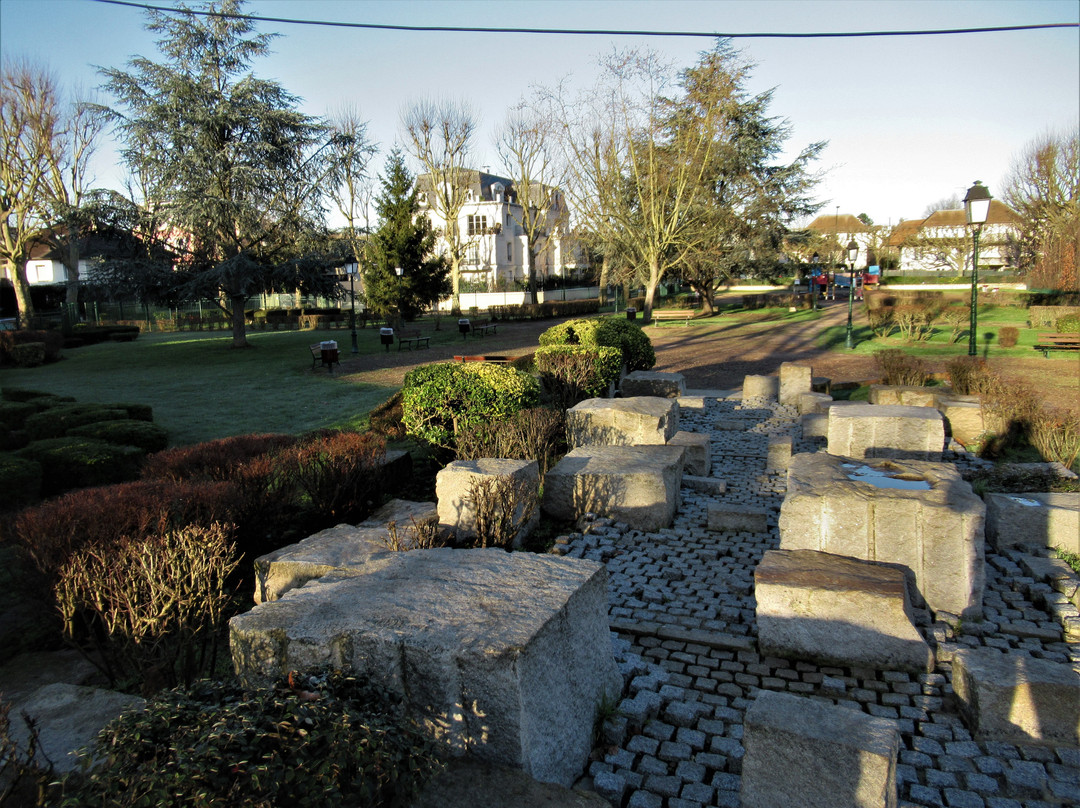 Parc de la Place des Fêtes-Le Raincy必去景点