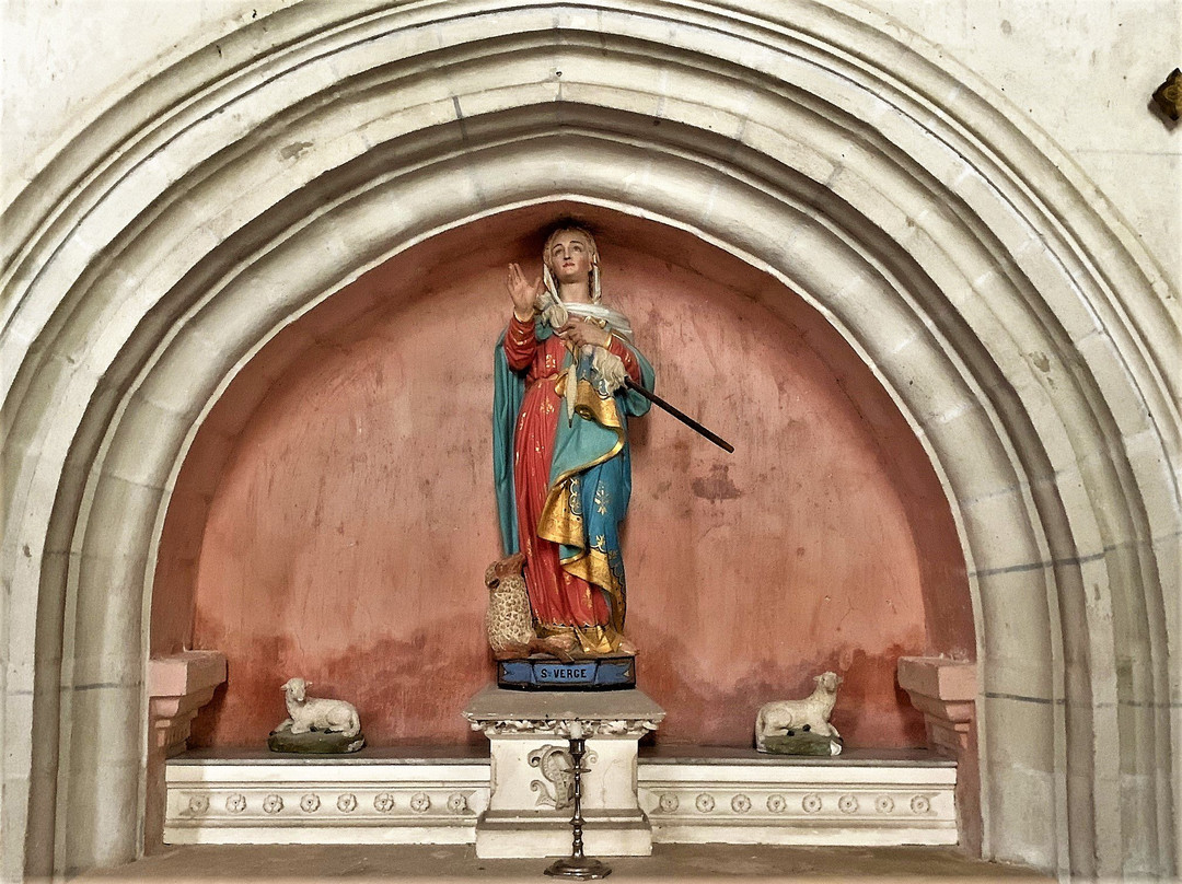Eglise de Sainte-Verge-Sainte-Verge必去景点