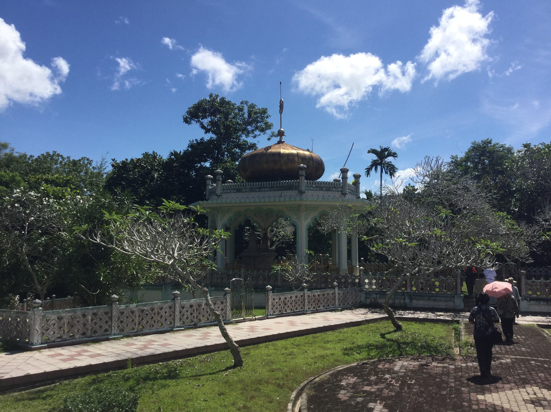 Mausoleum of Sultan Bolkiah景点图片