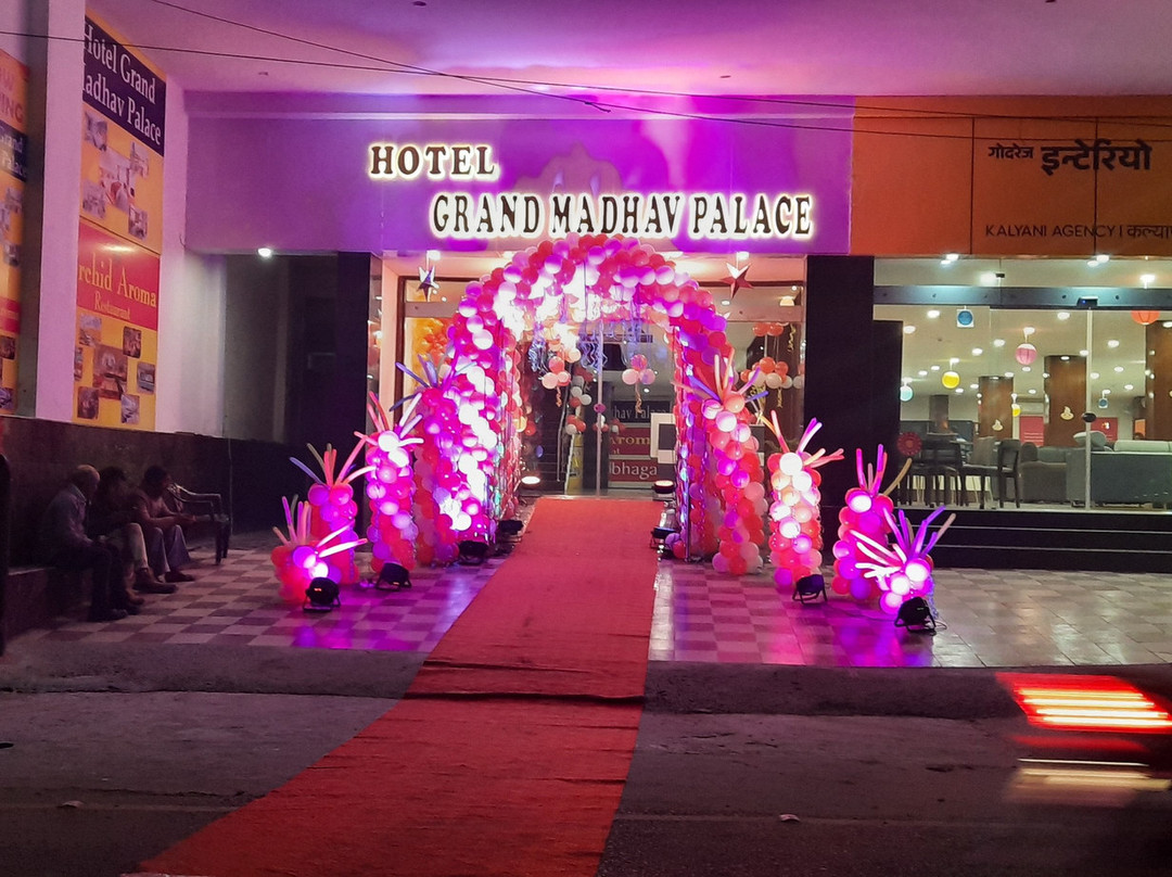 Hotel Grand Madhav Palace主图