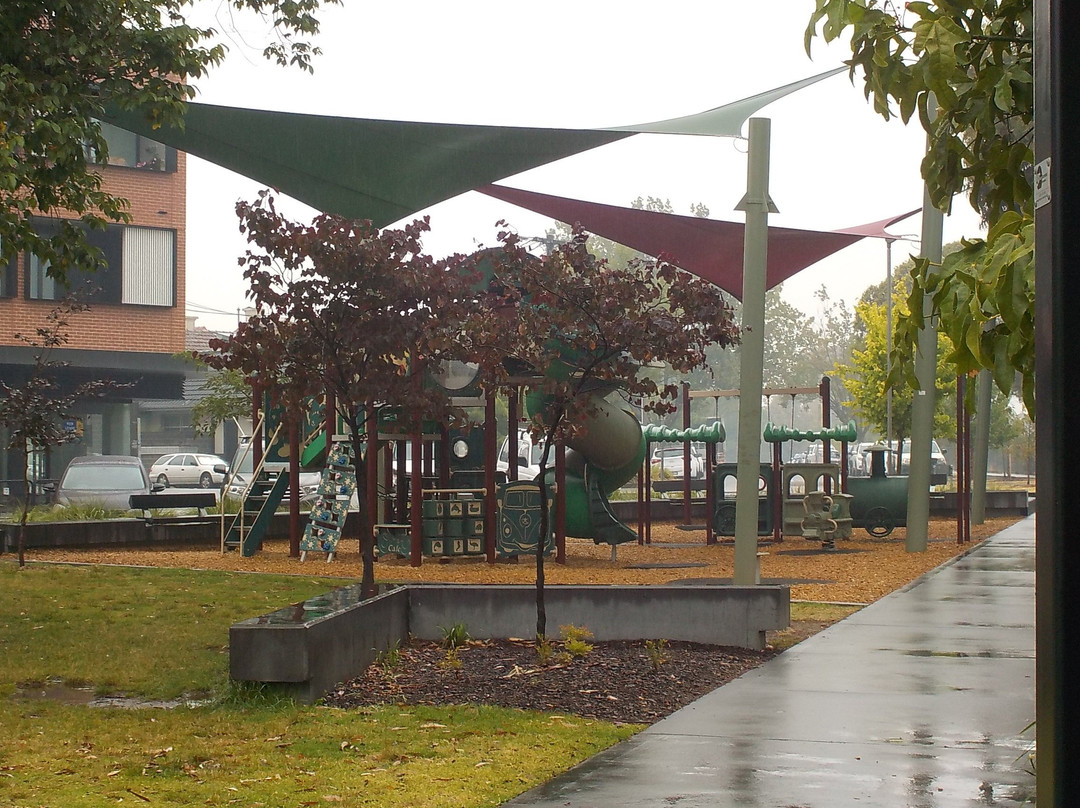 Elsternwick Plaza Playground景点图片