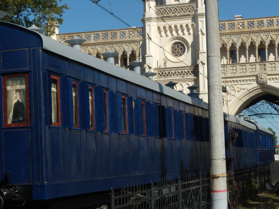 New Peterhof Railway Station景点图片