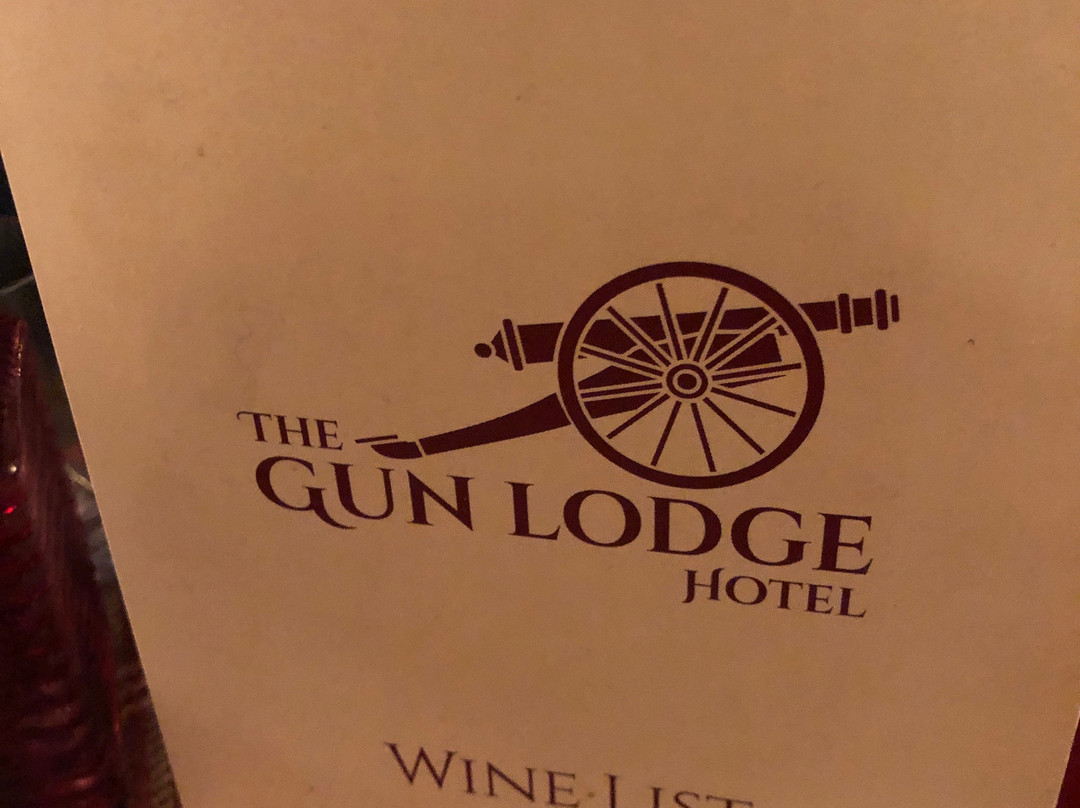 The Gun Lodge Hotel主图
