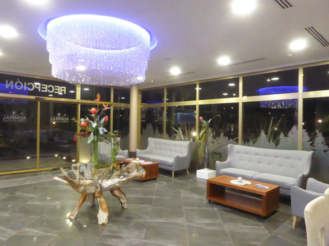 Hotel Admiral San Roque主图