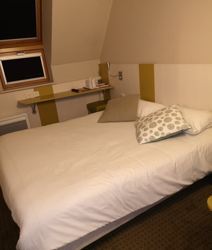 Hotel Revotel主图