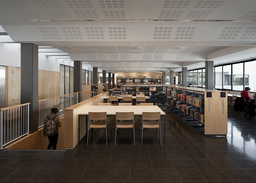 Biblioteca Merce Rodoreda景点图片