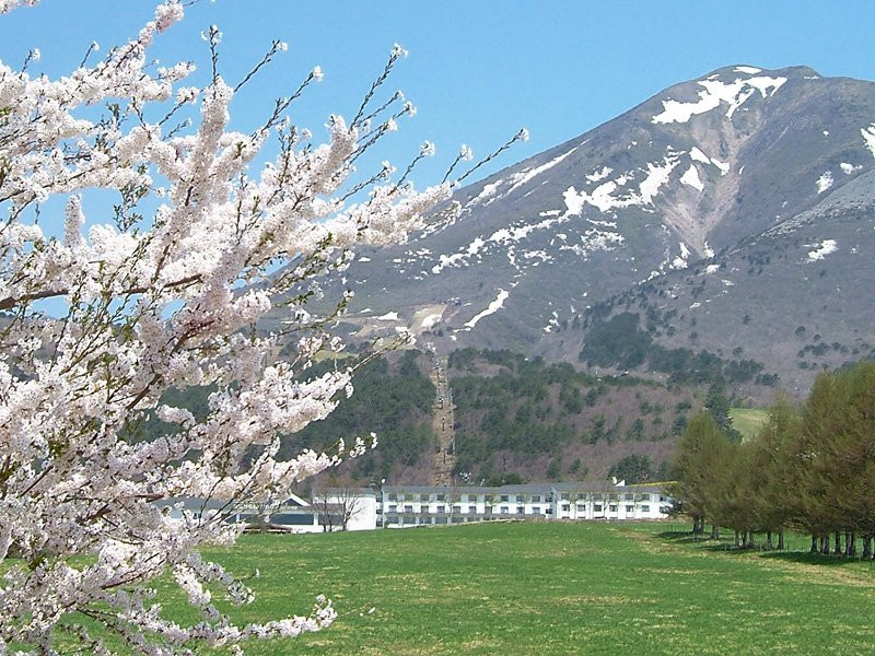 Inawashiro Resort Hotel主图