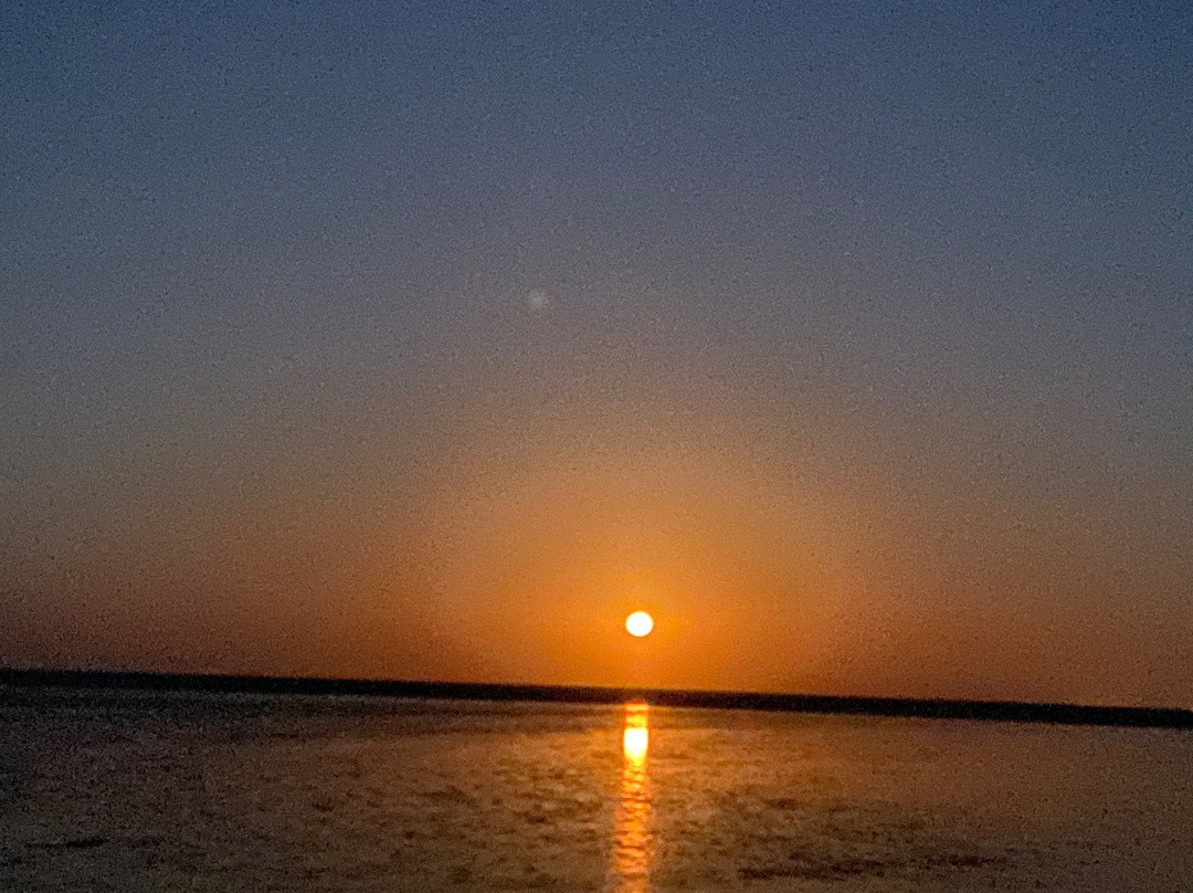 Staircase To The Moon-卡拉萨必去景点