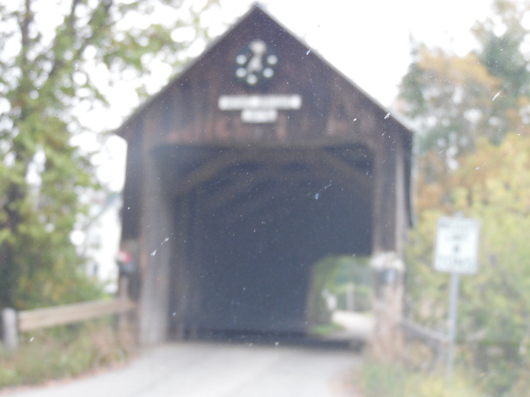 Howe Covered Bridge-Tunbridge必去景点