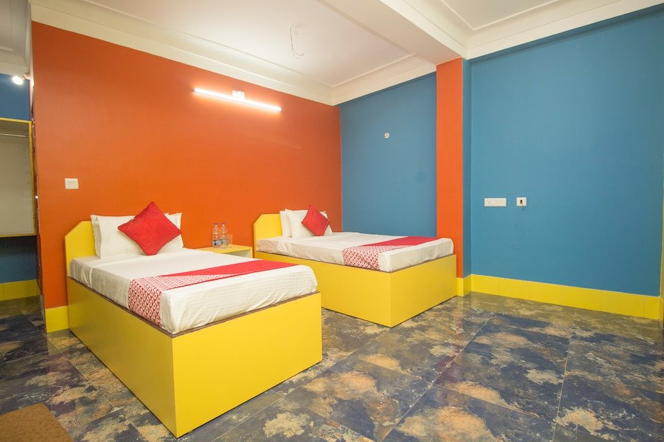 Collection O Relax Hotel