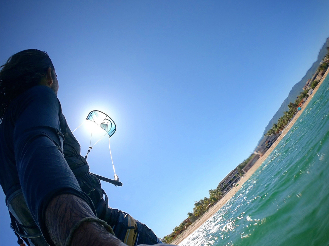 Evolution Kiteboarding景点图片