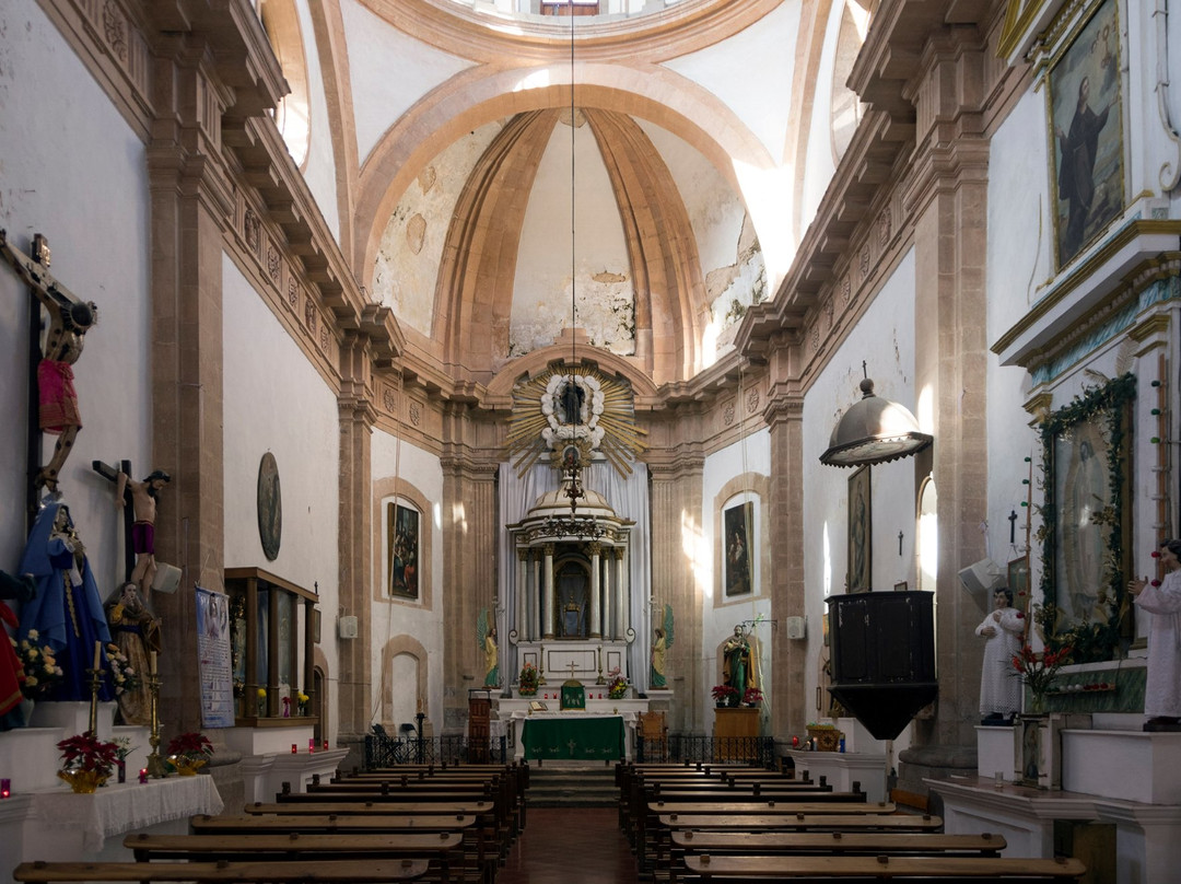 Ex-convento de San Bernardino de Siena景点图片