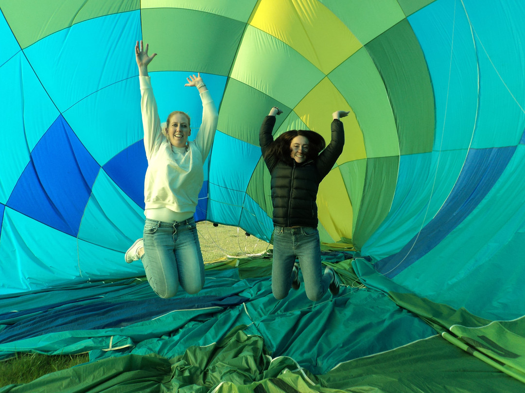 Hot Air Balloon Tasmania景点图片