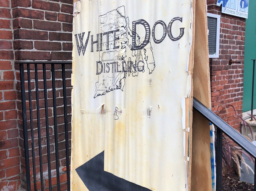White Dog Distilling景点图片