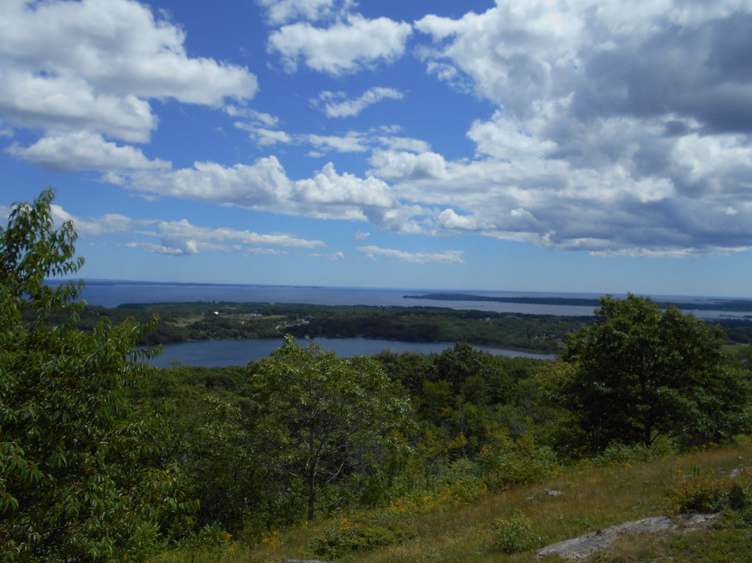 Chickawaukee Lake景点图片