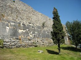 Fortification Walls of Ancient Ambracia-Arta必去景点