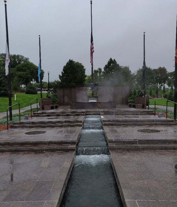 Flaming Fountain-皮尔必去景点