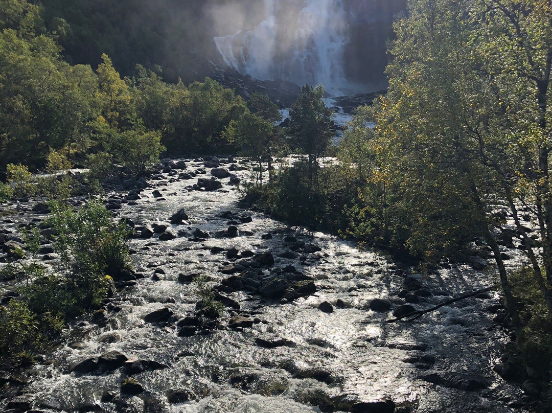 Valnesfossen景点图片