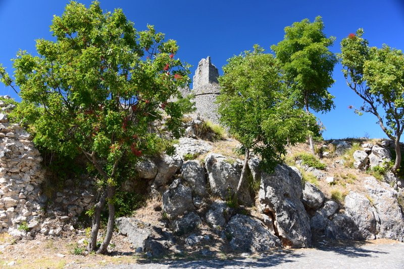 Castello di Roccaguglielma-Esperia必去景点