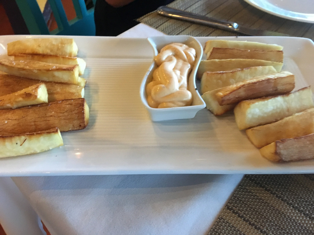 Tides Oceanfront Resort主图